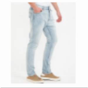 Carrot Fit Jeans In Repreve Denim Exporters, Wholesaler & Manufacturer | Globaltradeplaza.com