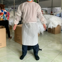 resources of Protective Isolation Gown exporters