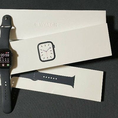 Apple Watch Series 6 44 mm Space Grey Aluminium Case with Black Sport Band Exporters, Wholesaler & Manufacturer | Globaltradeplaza.com